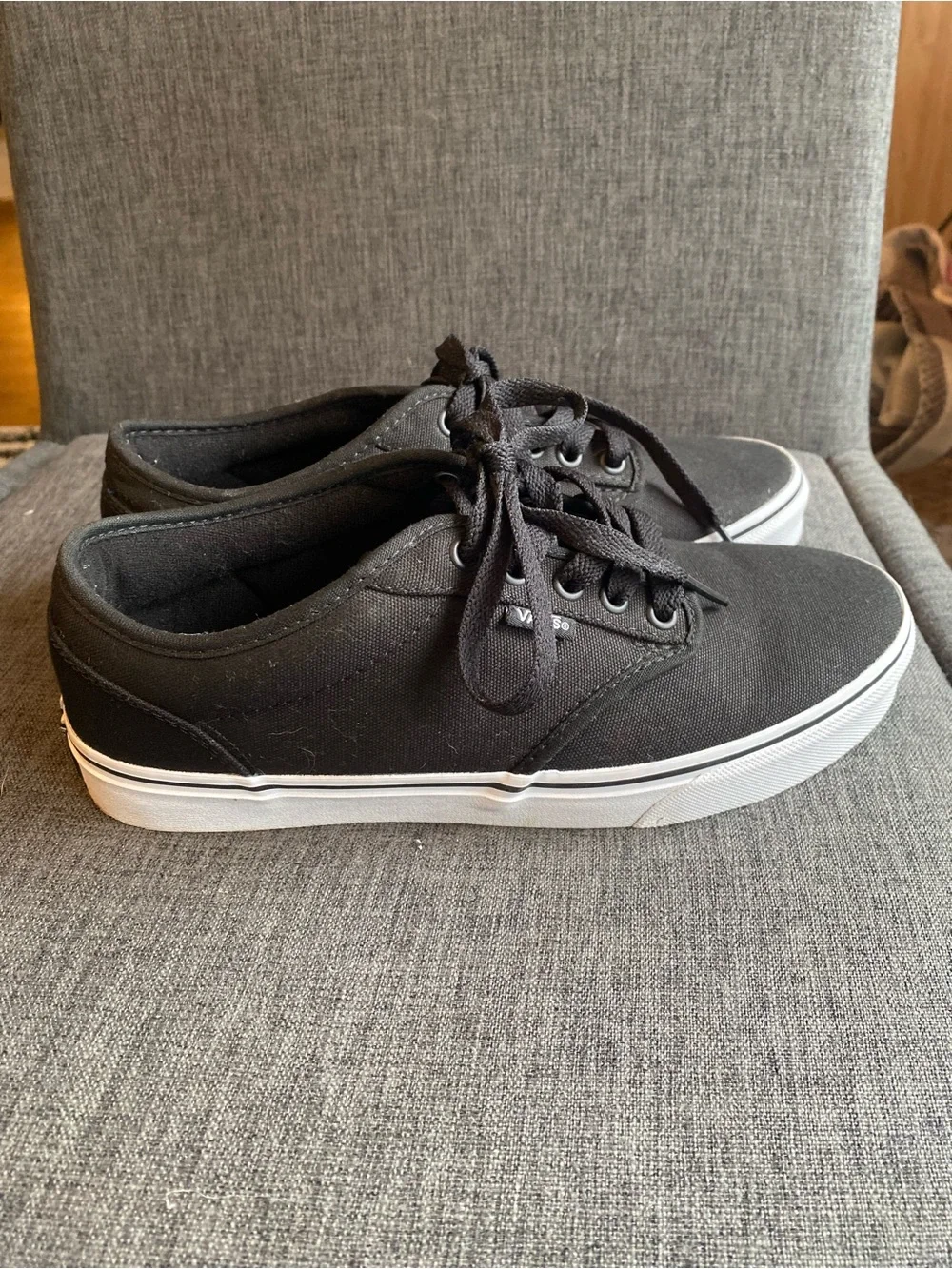 Vans black canvas